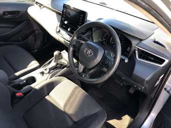 TOYOTA COROLLA TOURING 2020 Image 5