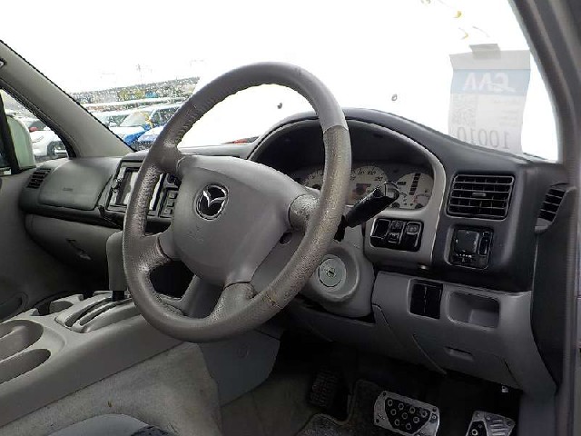 MAZDA BONGO FRIENDEE 2001 Image 23