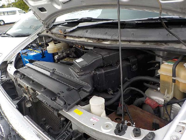 MAZDA BONGO FRIENDEE 2001 Image 32