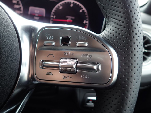 MERCEDES BENZ G CLASS 2024 Image 27