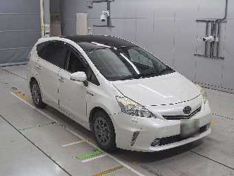 TOYOTA PRIUS ALPHA 2014 Image 5