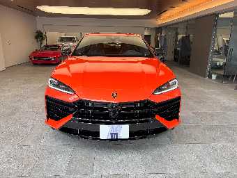 LAMBORGHINI URUS 2025 Image 2