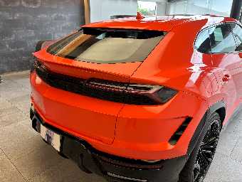 LAMBORGHINI URUS 2025 Image 14