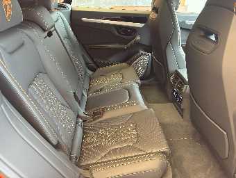 LAMBORGHINI URUS 2025 Image 28