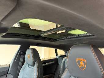 LAMBORGHINI URUS 2025 Image 30