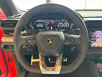 LAMBORGHINI URUS 2025 Image 31