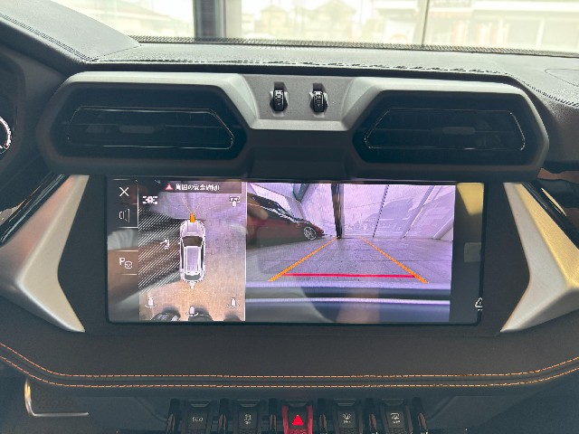 LAMBORGHINI URUS 2025 Image 42