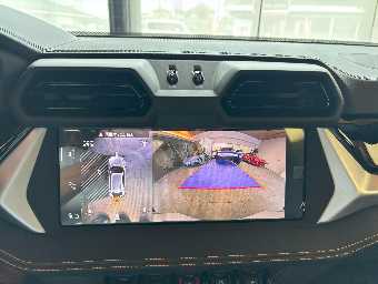 LAMBORGHINI URUS 2025 Image 37