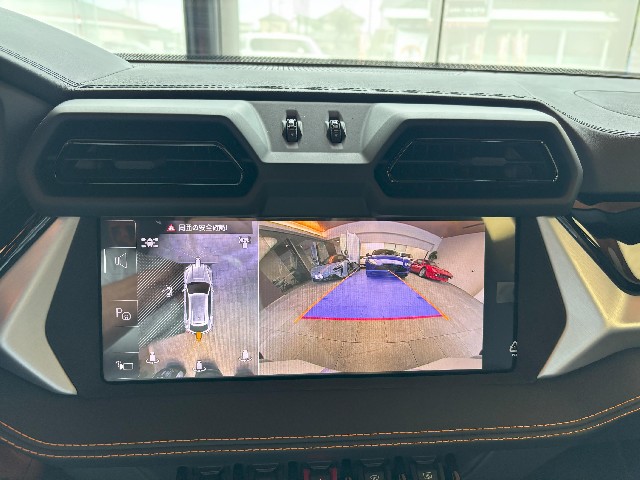 LAMBORGHINI URUS 2025 Image 43