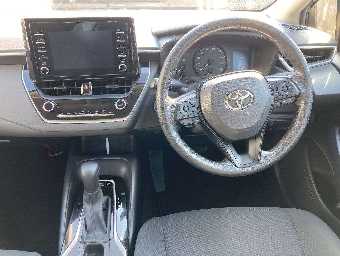 TOYOTA COROLLA TOURING 2020 Image 6