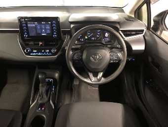 TOYOTA COROLLA TOURING 2020 Image 6