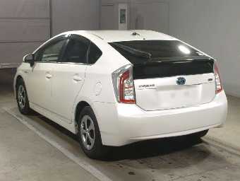 TOYOTA PRIUS 2015 Image 4