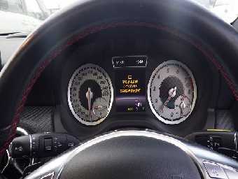 MERCEDES BENZ A CLASS 2013 Image 7