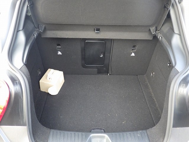 MERCEDES BENZ A CLASS 2013 Image 24