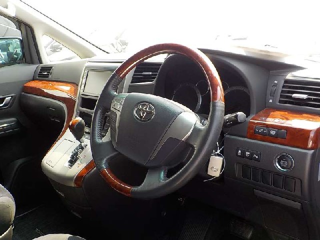 TOYOTA ALPHARD 2010 Image 23