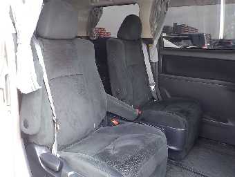 TOYOTA ALPHARD 2010 Image 11