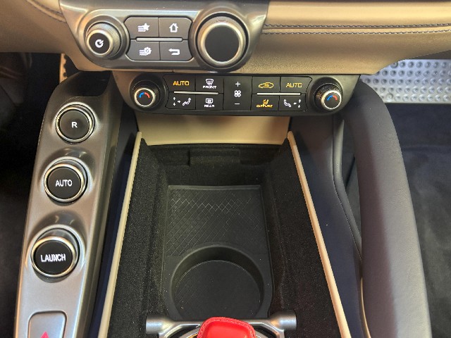 FERRARI GTC4 LUSSO 2020 Image 43