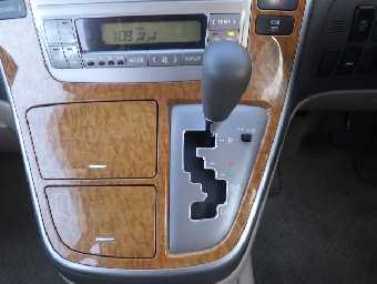 TOYOTA ALPHARD 2006 Image 10