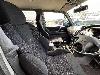 MITSUBISHI PAJERO 1998 Image 11