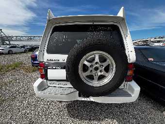 MITSUBISHI PAJERO 1998 Image 4