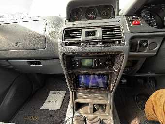 MITSUBISHI PAJERO 1998 Image 8