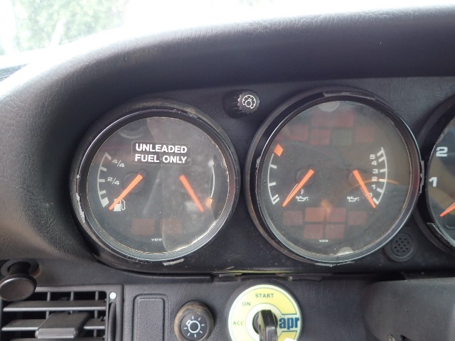 PORSCHE 911 1991 Image 29