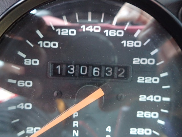 PORSCHE 911 1991 Image 32