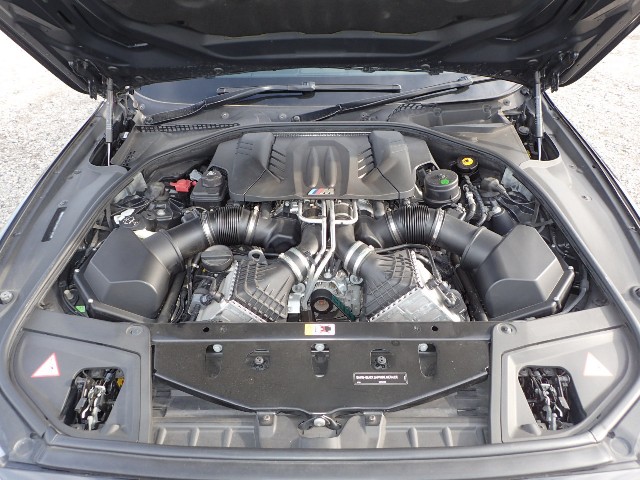 BMW M5 2015 Image 20