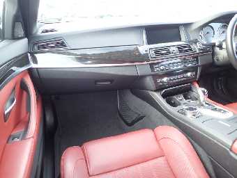 BMW M5 2015 Image 31