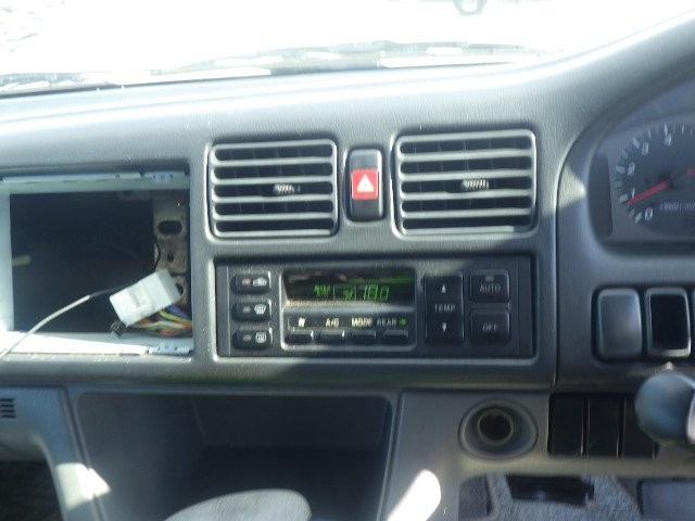 MAZDA BONGO FRIENDEE 2001 Image 22