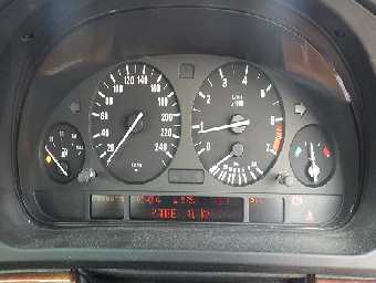 BMW 5 SERIES 2002 Image 7