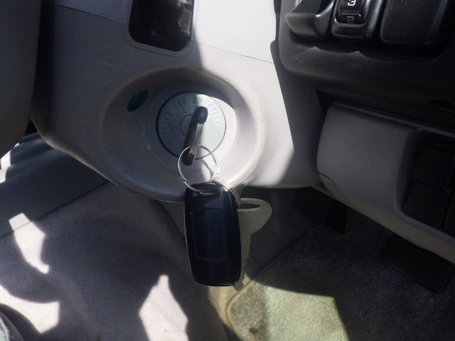 MAZDA BONGO FRIENDEE 2003 Image 23