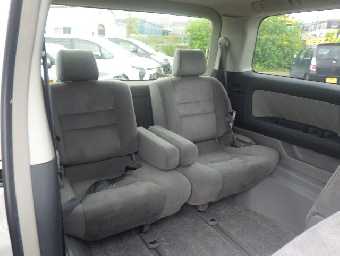 TOYOTA ALPHARD 2005 Image 15