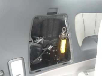 TOYOTA ALPHARD 2005 Image 17