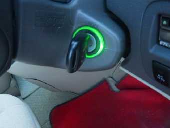 TOYOTA ALPHARD 2004 Image 12