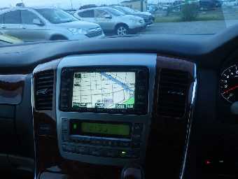 TOYOTA ALPHARD 2004 Image 13