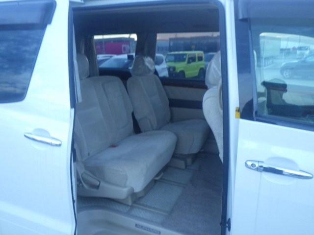 TOYOTA ALPHARD 2004 Image 22