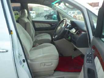 TOYOTA ALPHARD 2004 Image 6