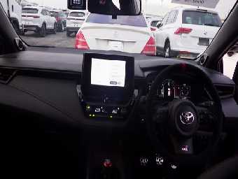 TOYOTA GR COROLLA 2025 Image 6