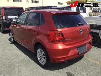 VOLKSWAGEN POLO 2015 Image 2