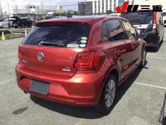 VOLKSWAGEN POLO 2015 Image 6