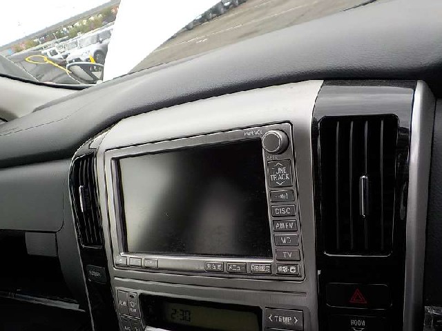 TOYOTA ALPHARD 2006 Image 42