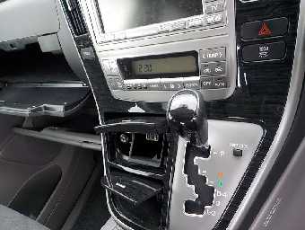 TOYOTA ALPHARD 2006 Image 9