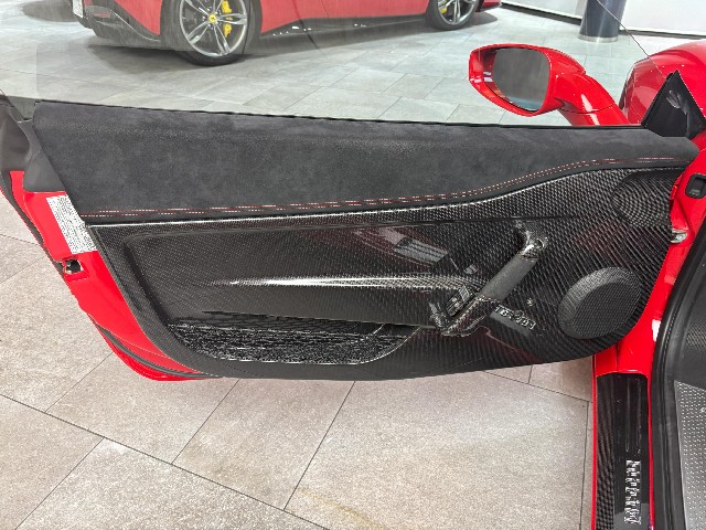 FERRARI 458 SPECIALE 2014 Image 24