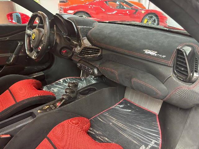 FERRARI 458 SPECIALE 2014 Image 25