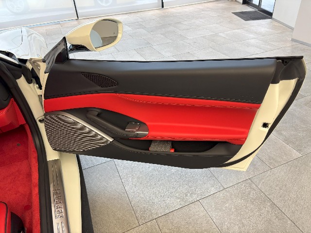 FERRARI PORTOFINO 2023 Image 34