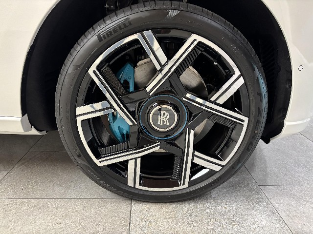 ROLLS ROYCE CULLINAN 2026 Image 21