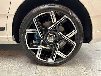 ROLLS ROYCE CULLINAN 2026 Image 17