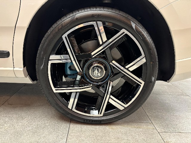 ROLLS ROYCE CULLINAN 2026 Image 23