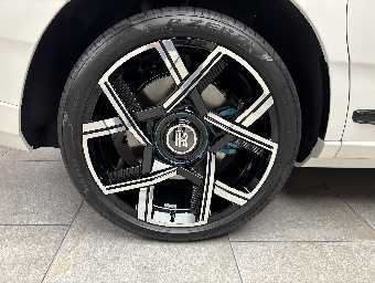 ROLLS ROYCE CULLINAN 2026 Image 18